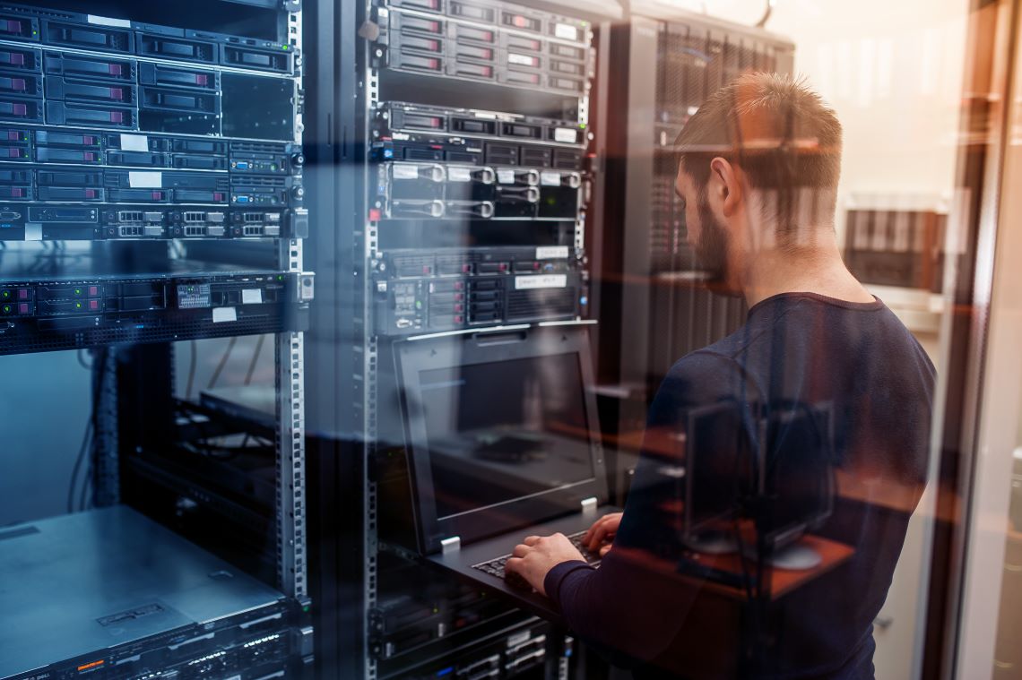 0805_server-could Mô hình đám mây Hybird: Cân bằng tài nguyên Server và Cloud - hình 1