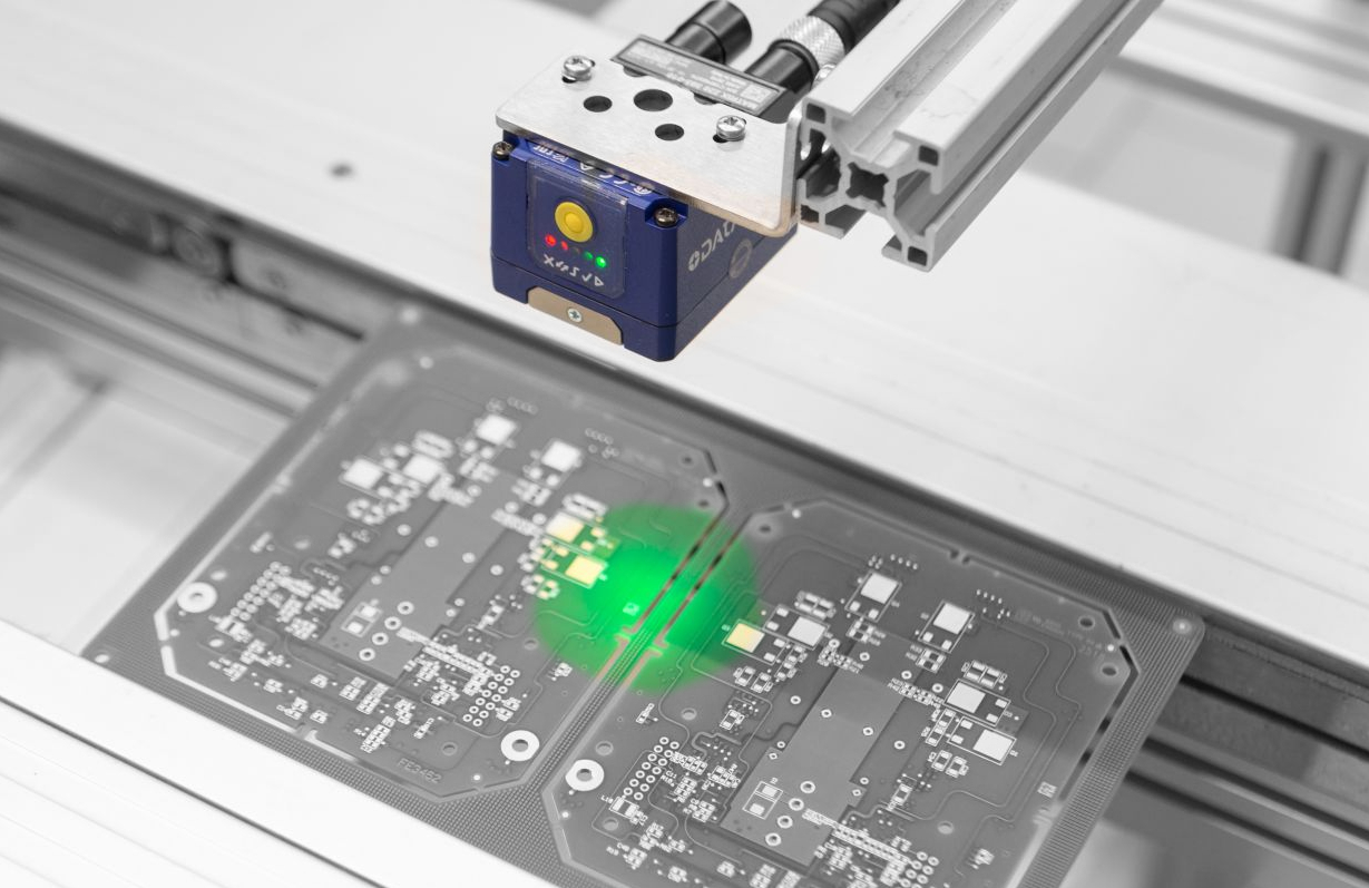 Máy quét Laser Datalogic Matrix 220 392-040 1.2MP (Thấu kính 7mm/ ánh sáng xanh/M12 5P + Ethernet POE)