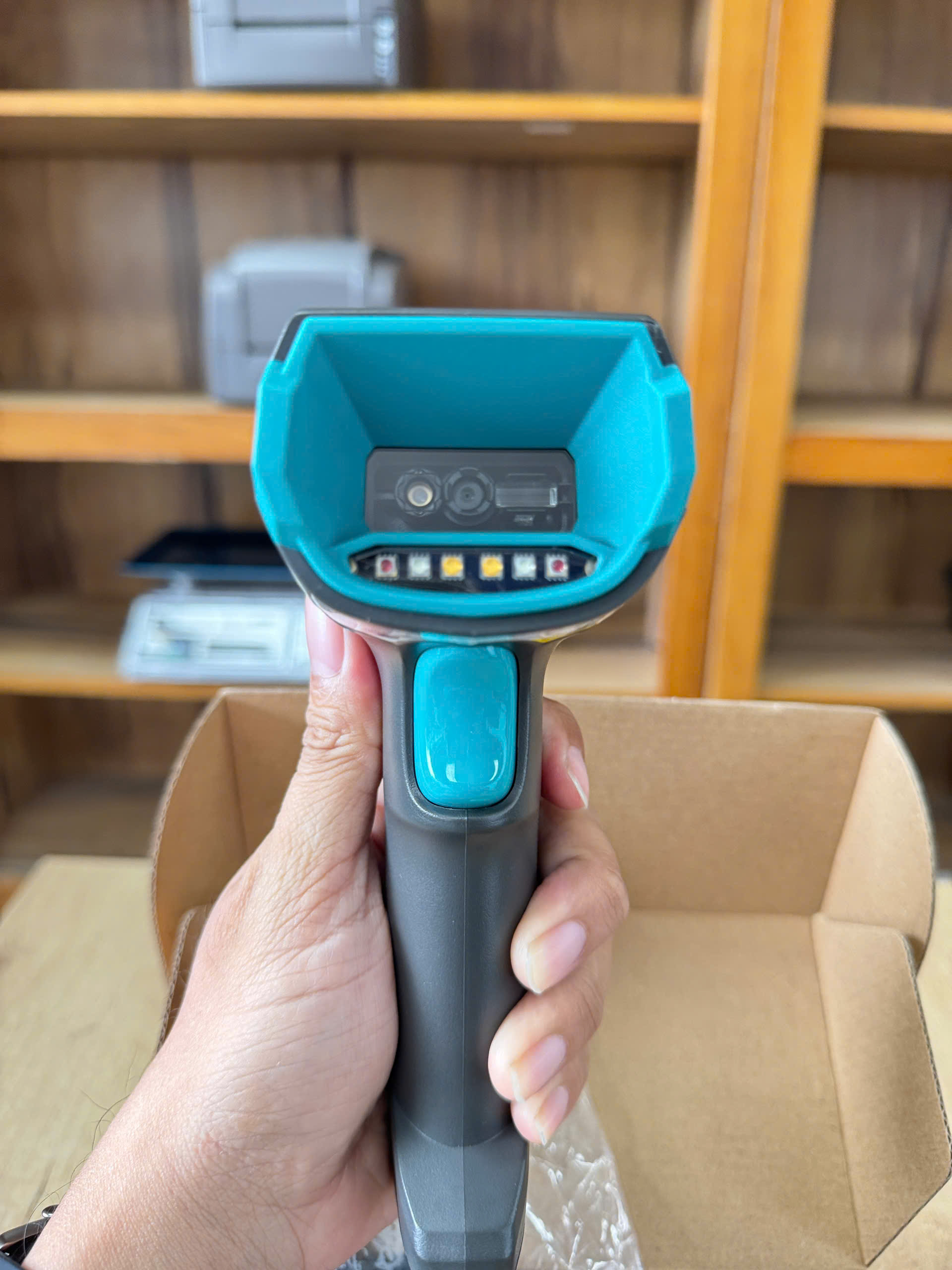 Máy đọc mã vạch công nghiệp iData J16HD ảnh 2