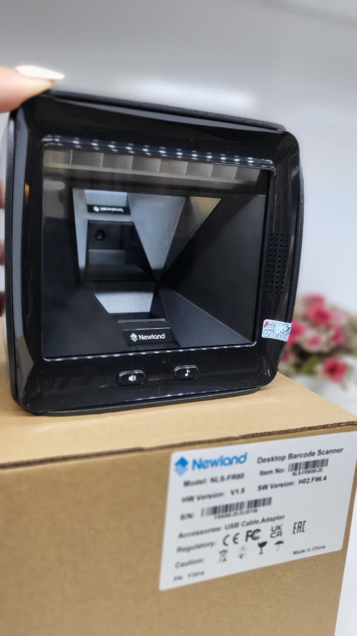 Máy quét mã vạch 2D Newland FR8080 mở hộp