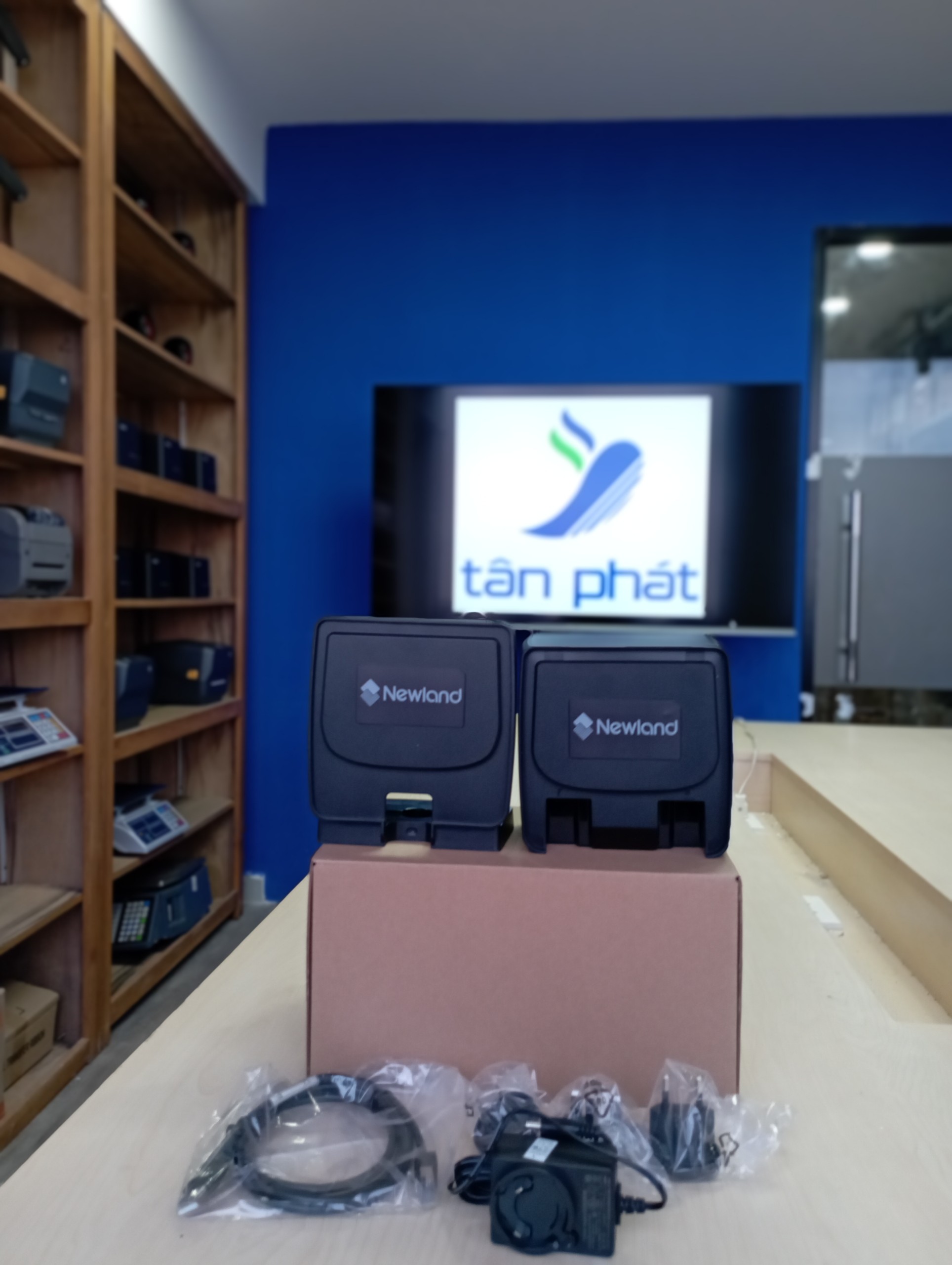 z4970411216133_d5217988de3cdbb7c31d29f3e9c8e17a Hình ảnh thực tế phụ kiện Máy quét mã vạch 2D Newland FR8080